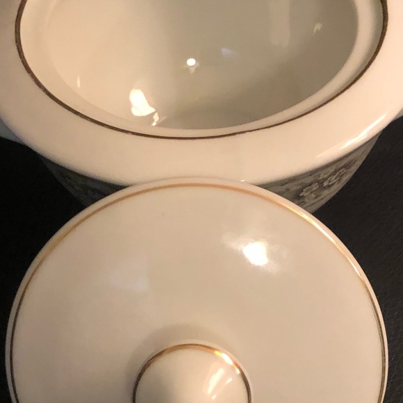 Happy Home Elegance fine China cream and sugar set in good condition - Picture 8 of 13